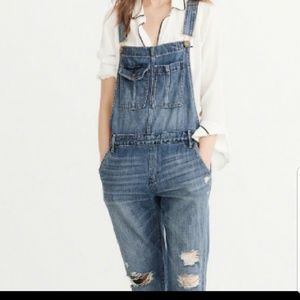Abercrombie Fitch denim cropped boyfriend overalls